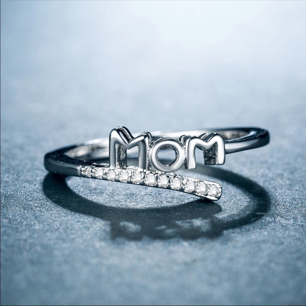 LOVE MOM’S RING - Picture 2 of 5